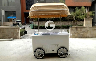 ETO Ice Cream Cart in London